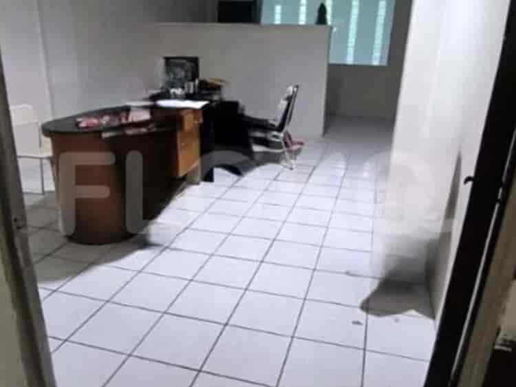 480 sqm, shophouse for rent in Cideng Timur, Tanah Abang - RKRb1a 2
