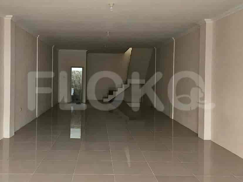 240 sqm, shophouse for rent in Metland Transyogi, Bogor 3