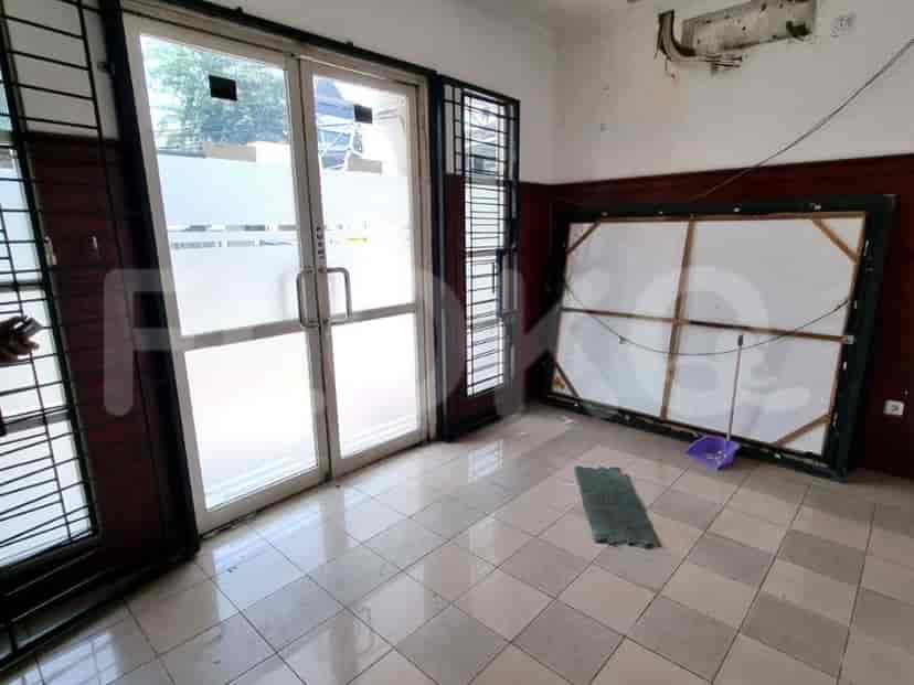 320 sqm, shophouse for sale in Jalan Warung Buncit Raya, Pasar Minggu 2