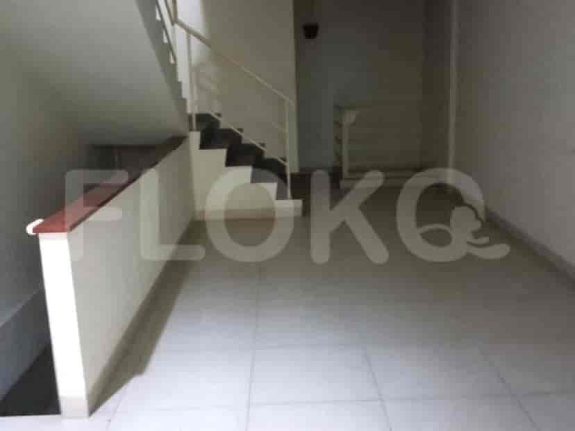 240 sqm, shophouse for sale in Jalan Petojo Utara, Gajah Mada 3