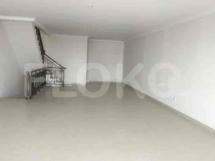 Disewakan Ruko Luas 360 m2 di Jalan Green Lake, Cengkareng - RKRcfd 2