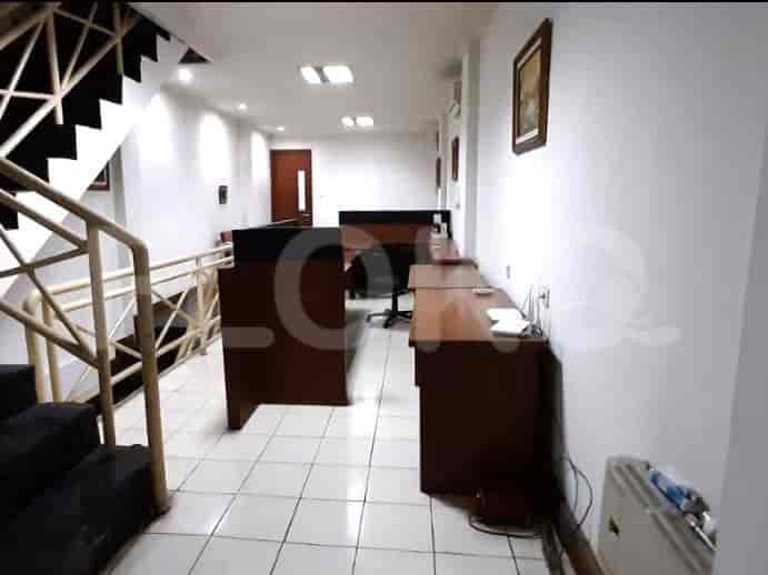 220 sqm, shophouse for rent in Jalan Tebet Barat Dalam, Tebet - RKR2f8 3