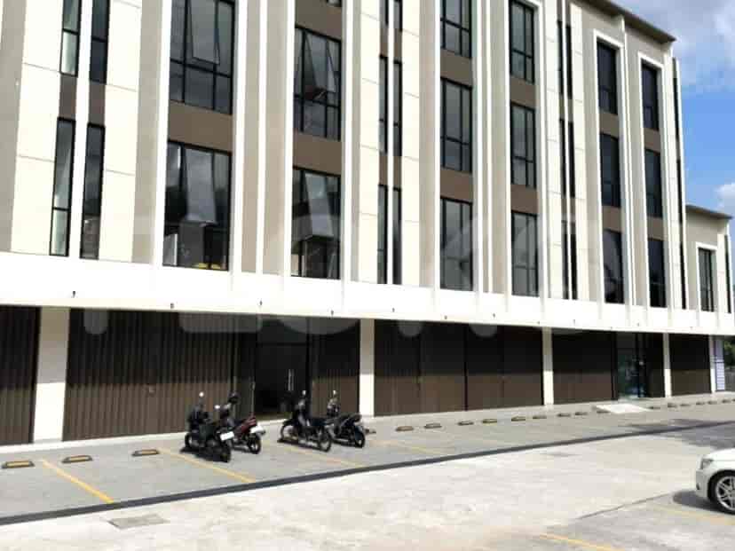 Disewakan Ruko Luas 270 m2 di Jalan Arteri Kelapa Dua No.61, Kebon Jeruk 1