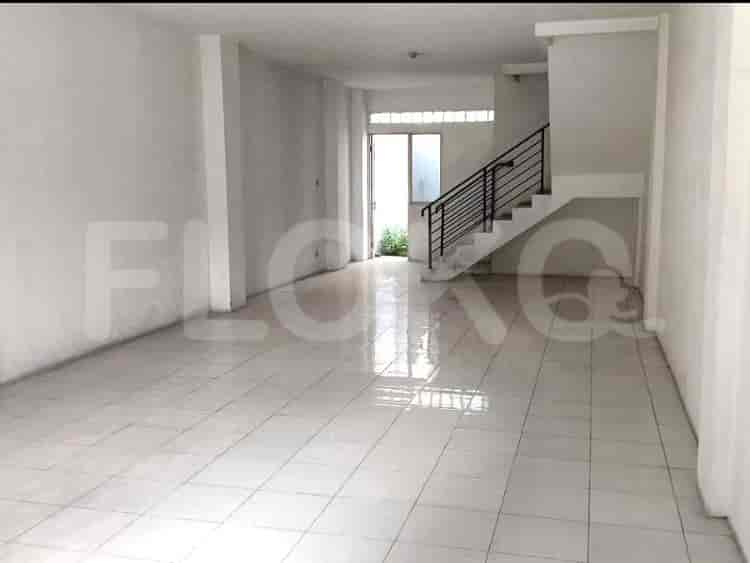 Dijual Ruko Luas 675 m2 di Jalan Tambak, Menteng - RKS6f6 2