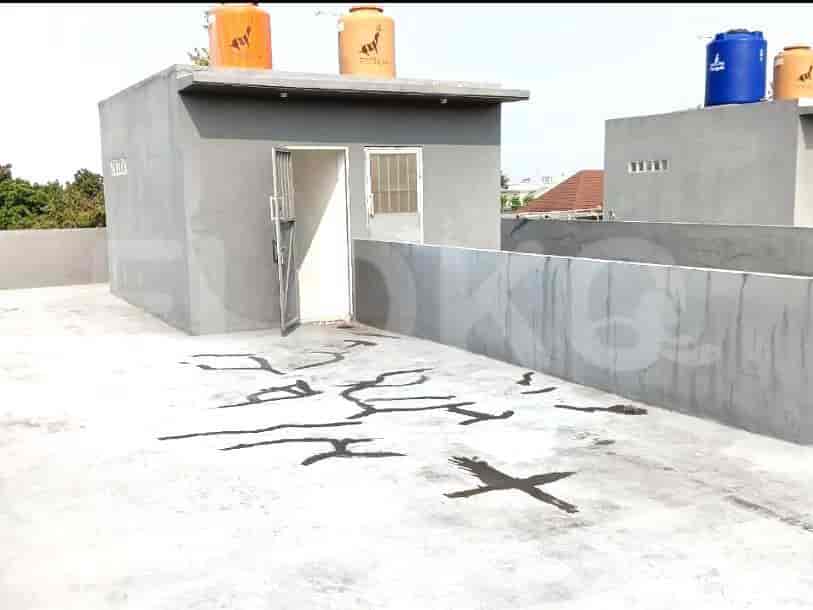 Dijual Ruko Luas 675 m2 di Jalan Tambak, Menteng 5