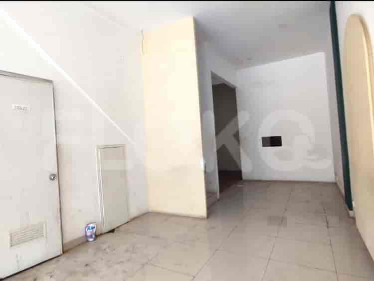 Disewakan Ruko Luas 260 m2 di Jalan Taman Palem, Cengkareng - RKR4a6 2