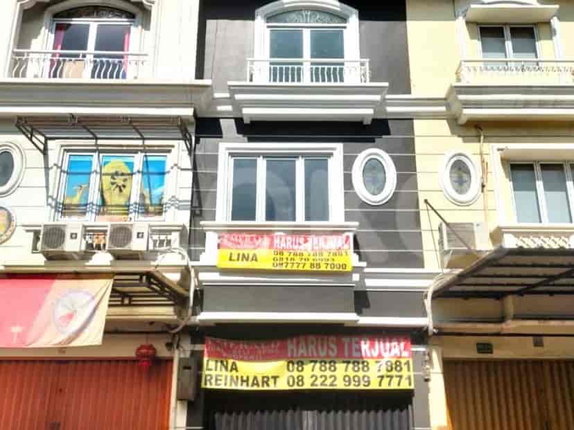 Dijual Ruko Luas 200 m2 di Jalan Miami, Cengkareng 1