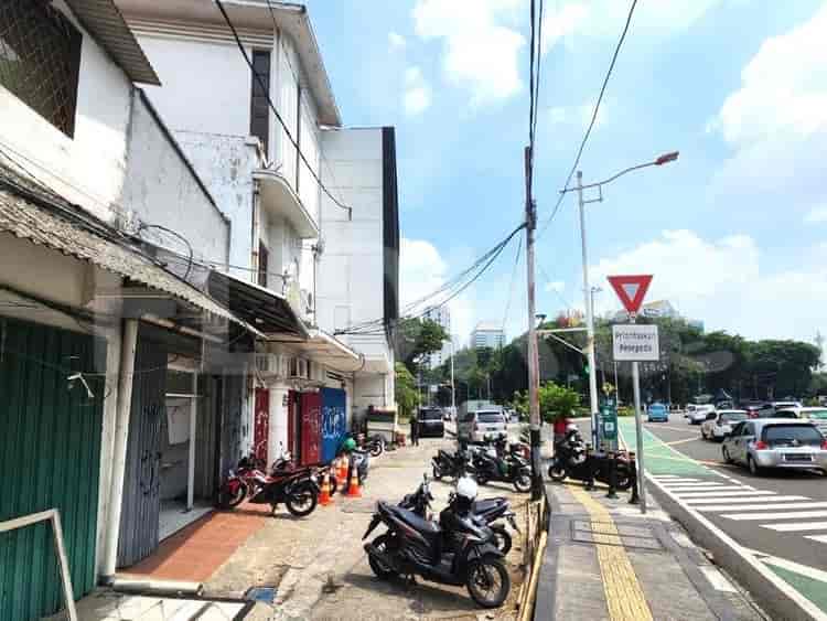 Dijual Ruko Luas 180 m2 di Jalan Tugu Tani, Menteng - RKSe6f 2