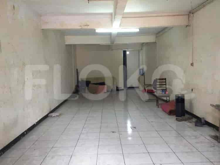 198 sqm, shophouse for rent in Jalan Petojo, Tanah Abang - RKR22a 1