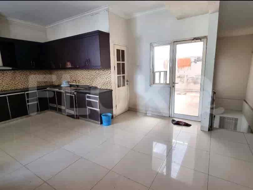 Dijual Ruko Luas 303 m2 di Jalan Mutiara Taman Palem, Cengkareng 3