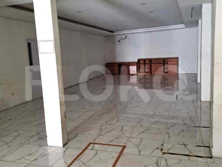 300 sqm, shophouse for rent in Jalan Ir. Juanda, Bekasi Timur - RKR29f 2