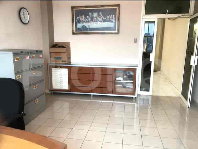 Disewakan Ruko Luas 234 m2 di Jalan Srengseng, Meruya 1