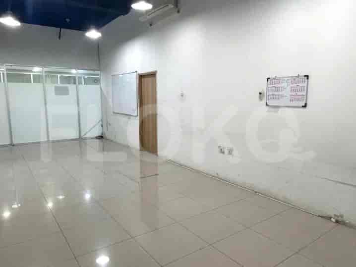 Disewakan Ruko Luas 130 m2 di Jalan Thamrin Boulevard, Tanah Abang 3