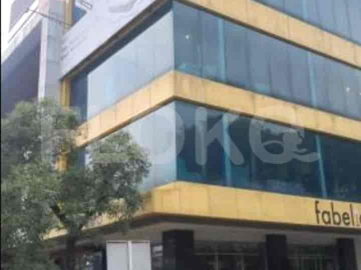 Disewakan Ruko Luas 390 m2 di Jalan Pahlawan Seribu, Tangerang - RKR85e 1