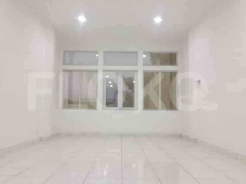 178 sqm, shophouse for sale in Jalan Mutiara Platinum Ratna, Pondok Gede 2