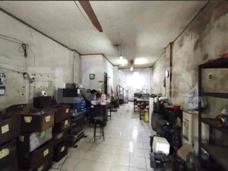 310 sqm, shophouse for rent in Jalan MGK, Kemayoran - RKR6f2 3