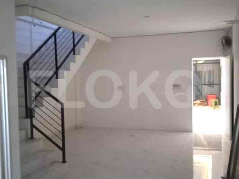 166 sqm, shophouse for rent in Jalan Pejaten Raya, Kemang 2