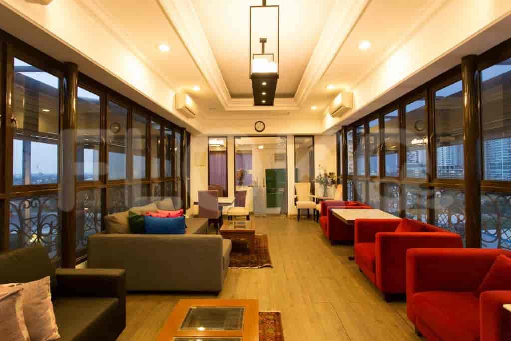 rp tower lounge_nw.jpg