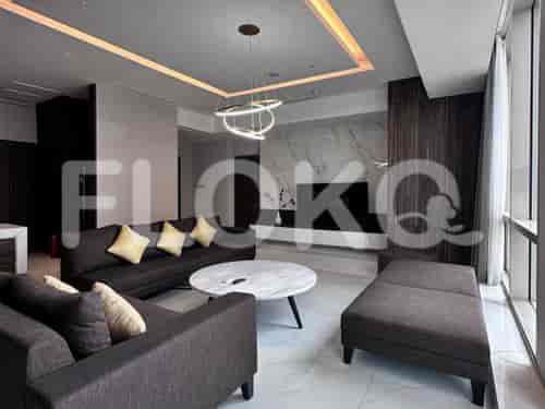 Tipe 5 Kamar Tidur di Lantai Tinggi untuk disewakan di Keraton at the Plaza - fmeb90 1