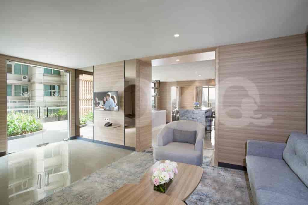 somerset sudirman lounge_nw.jpg