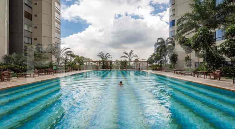 ta condo pool_nw.jpg