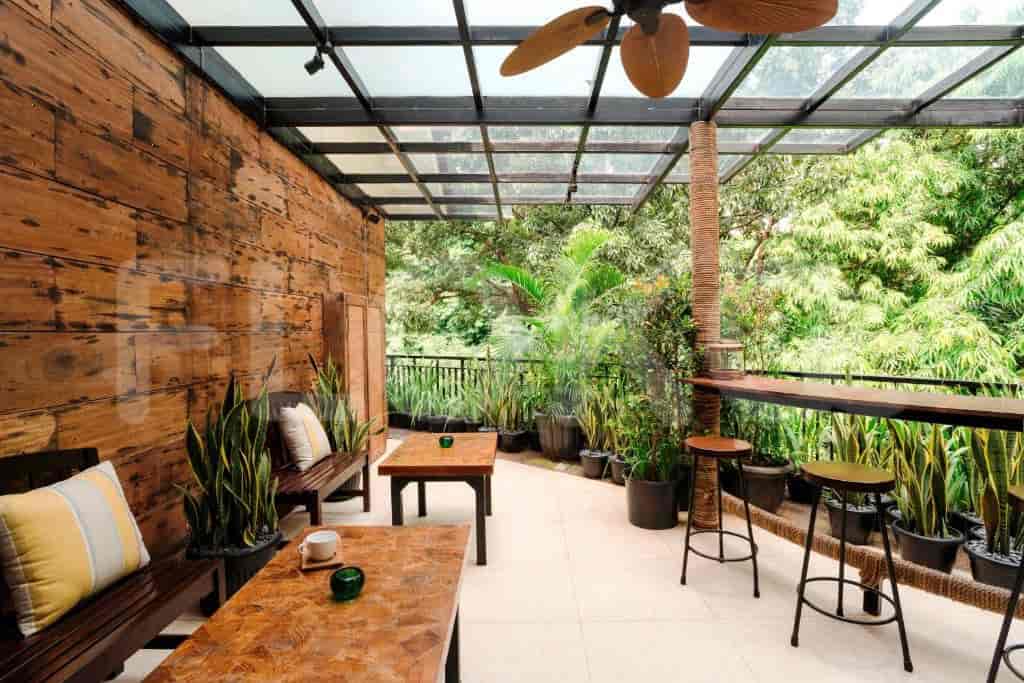 treehouse terrace2_nw.jpg