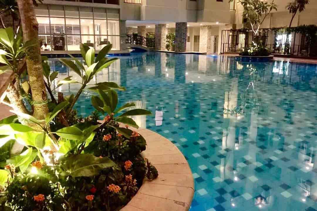 Swimming Pool Victoria Square Apartment