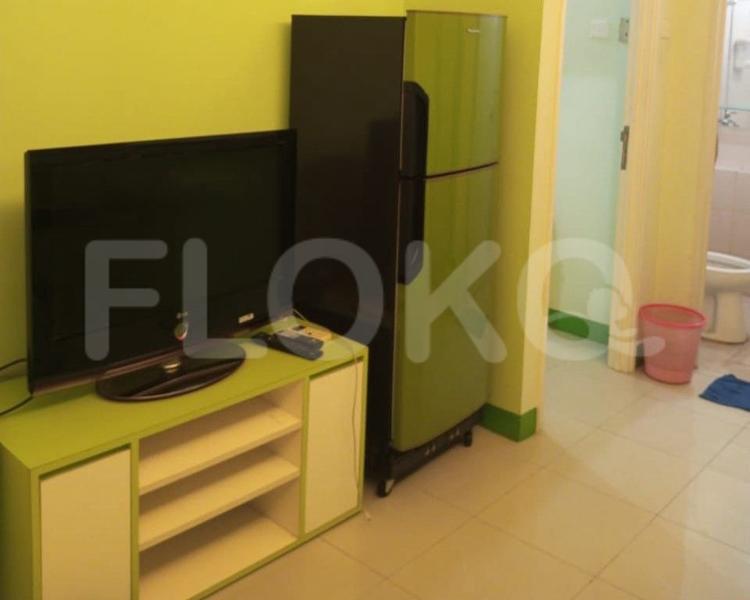 2 Bedroom on 17th Floor for Rent in Kalibata City Apartment - fpa72f 1