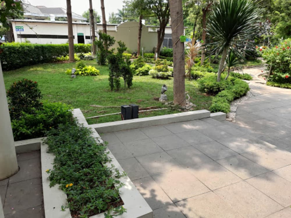 Kebun Green Lake Sunter Apartemen
