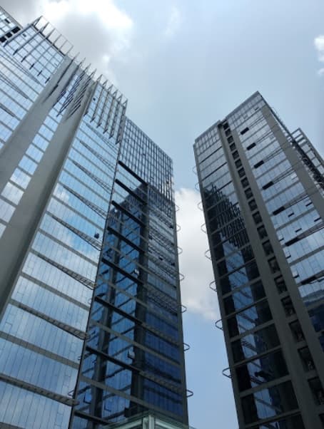 Gedung Lavanue Apartemen
