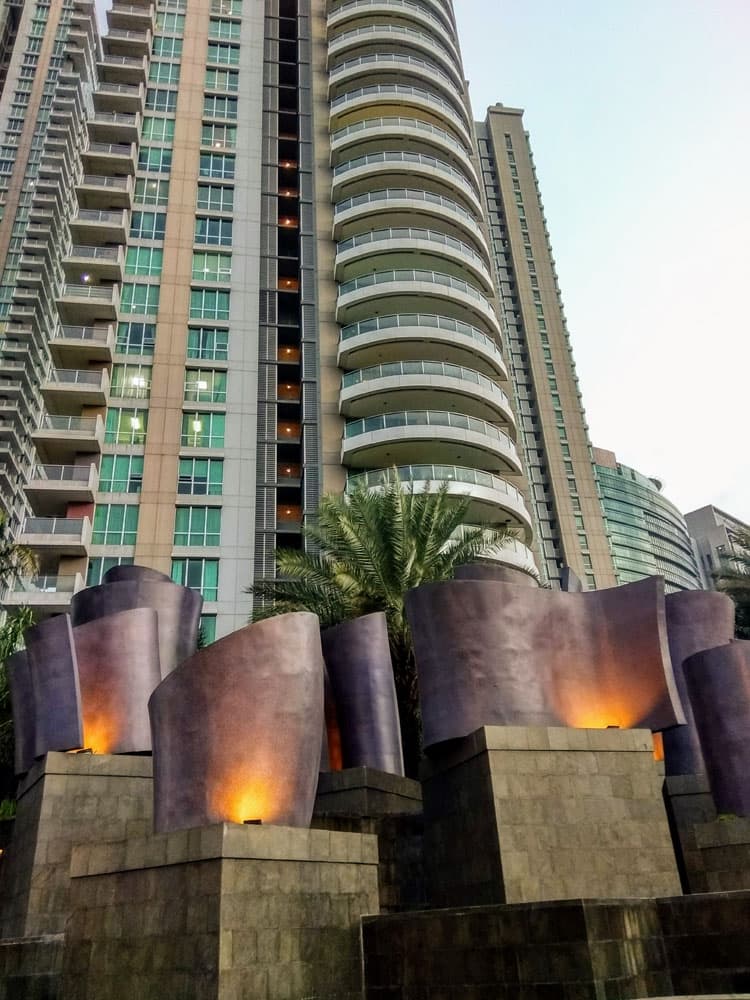 Gedung Kemang Village Residence