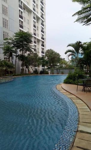 Kolam Renang Scientia Residences