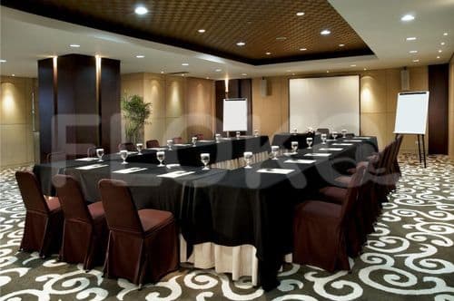 kristal meeting3_nw.jpg