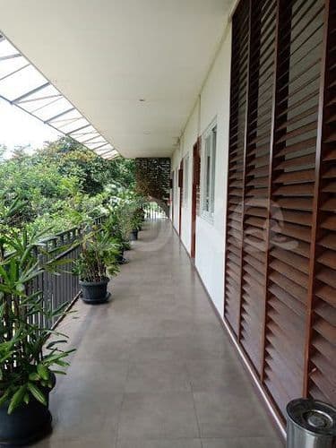 pejaten hallway2_nw.jpg