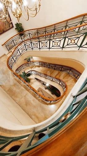 sari stair_nw.jpg