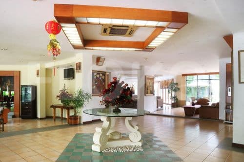shinju lobby4_nw.jpg