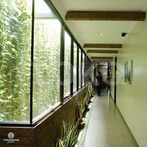 treehouse hallway4_nw.jpg