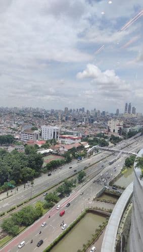Lalu lintas Neo Soho Residence
