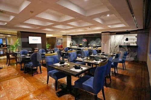 wyndham resto_nw.jpg