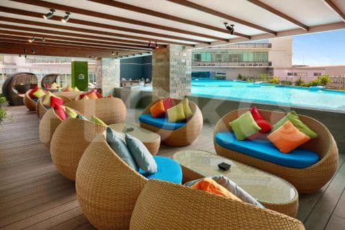 yuan poolside_nw.jpg