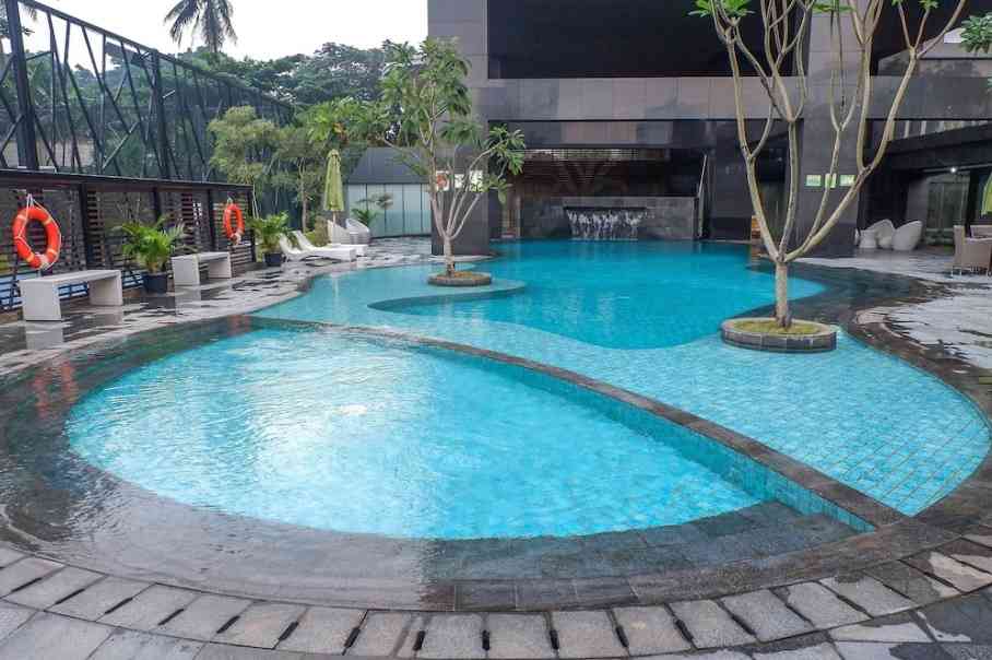 Swimming pool Aryaduta Suites Semanggi