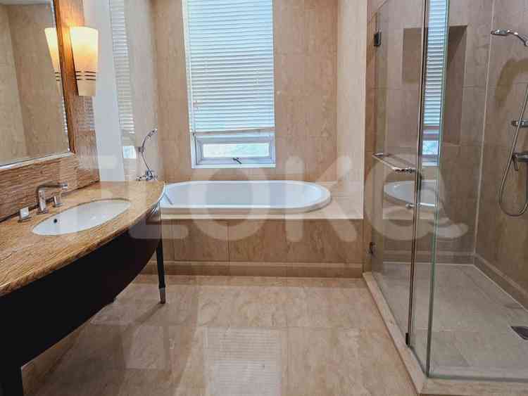 3 Bedroom on 30th Floor for Rent in Pakubuwono View - fga43a 7