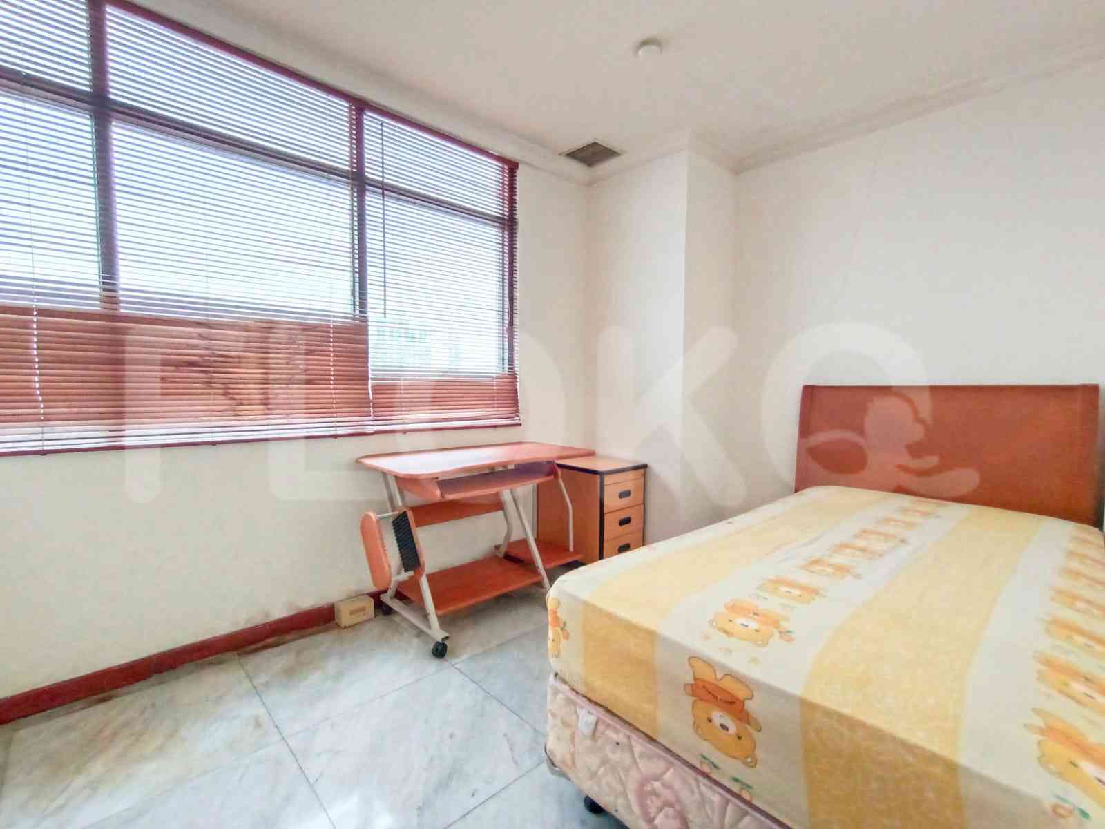 3 Bedroom on 15th Floor for Rent in Simprug Indah - fsi343 5