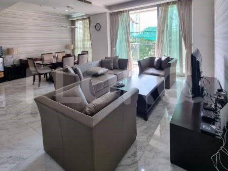 Sewa Bulanan Apartemen Senayan City Residence - 3 BR di Lantai 3 in Senayan