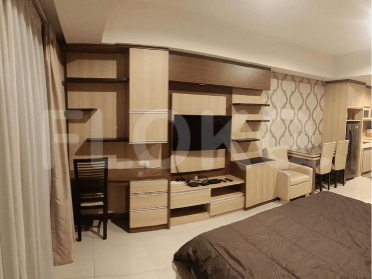 1 Bedroom on 15th Floor for Rent in Kemang Village Residence - fked03 2