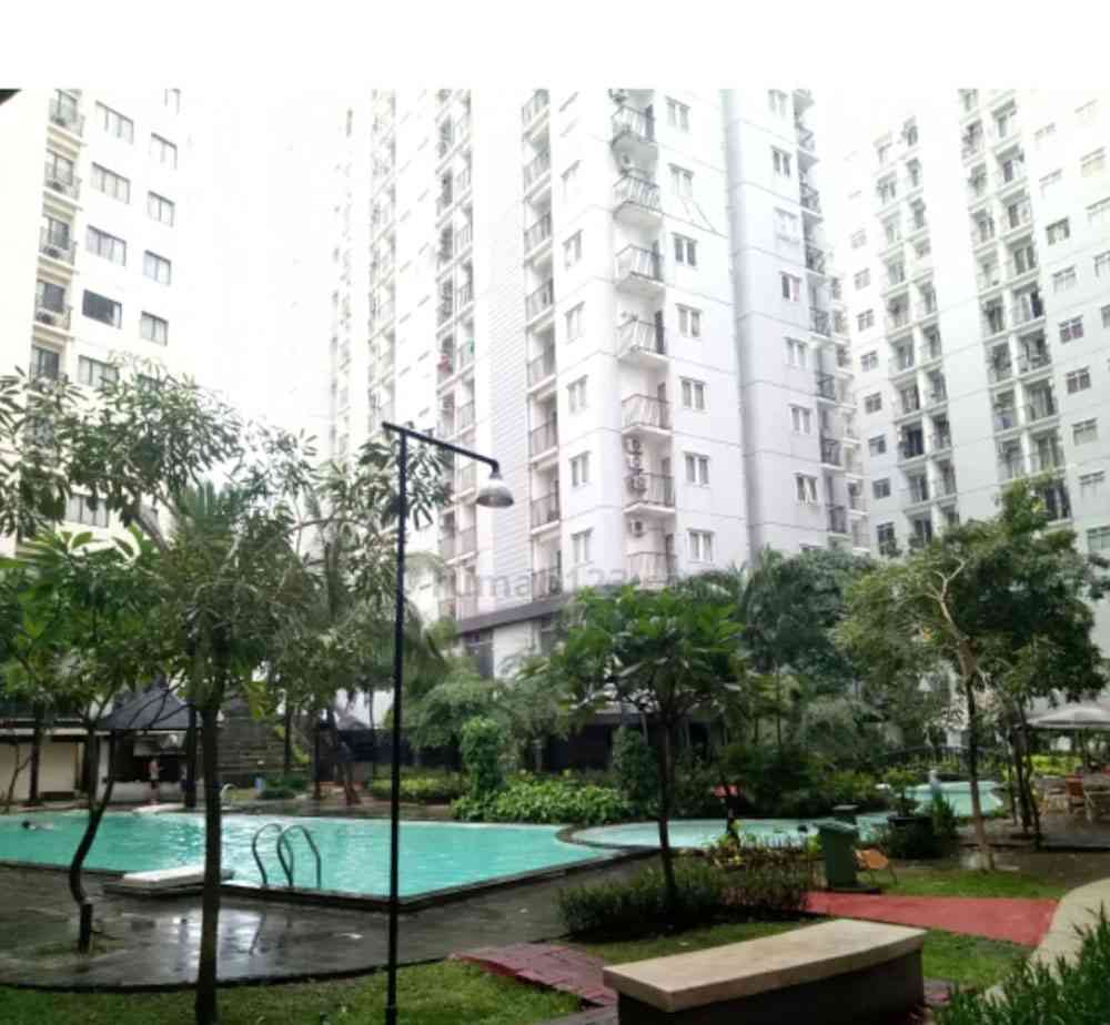 Swimming Pool Paragon Village Apartment