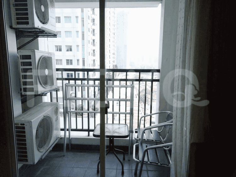2 Bedroom on 5th Floor for Rent in Thamrin Executive Residence - fthf92 5