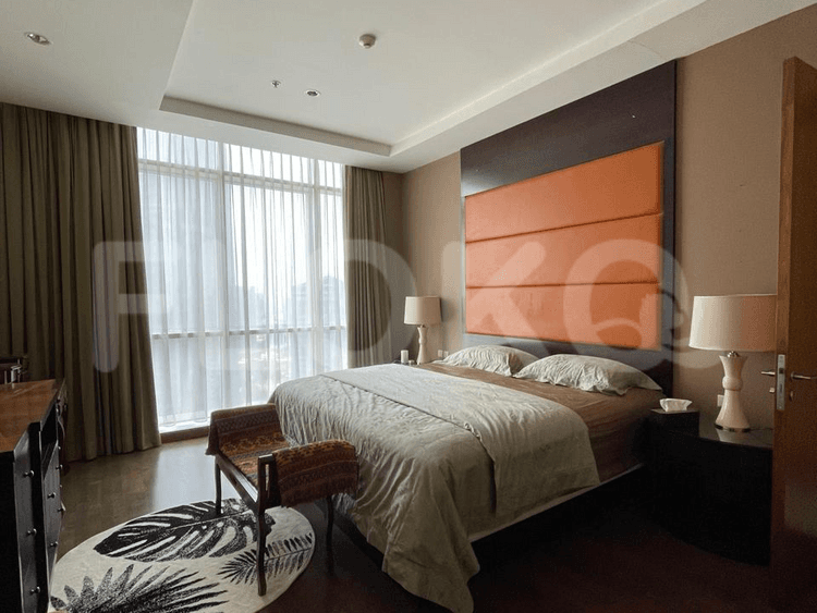 3 Bedroom on 39th Floor for Rent in Oakwood Premier Cozmo Apartment - fku370 3