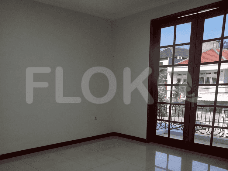 350 sqm, 5 BR house for rent in Pondok Indah 4
