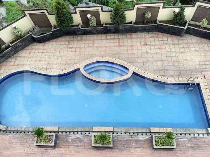 Swimming Pool Easton Park Apartment Serpong